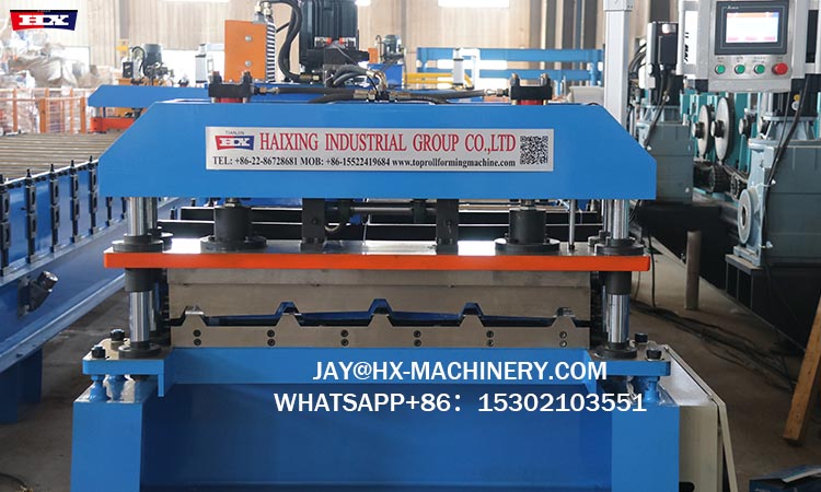 902 mobile roof sheeting machine