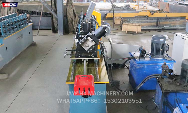 U track roll forming machine