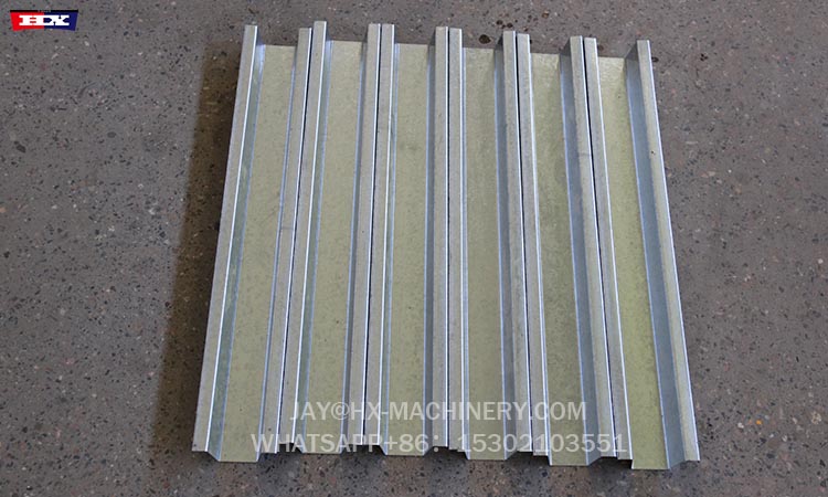 Omega roll forming machine