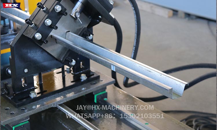 Omega roll forming machine