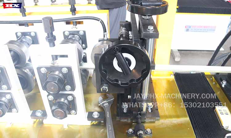 C profile roll forming machine