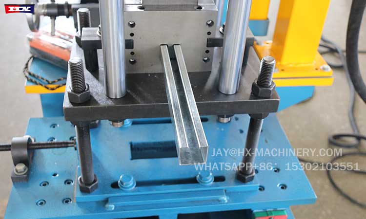 C keel manufacturing machine