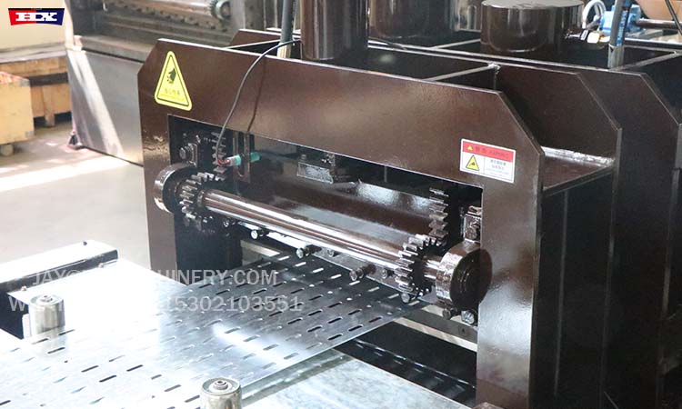 600 Cable Tray Manufacturing Machine