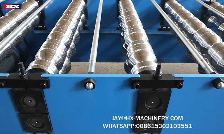 Roofing former step tile roll forming machine