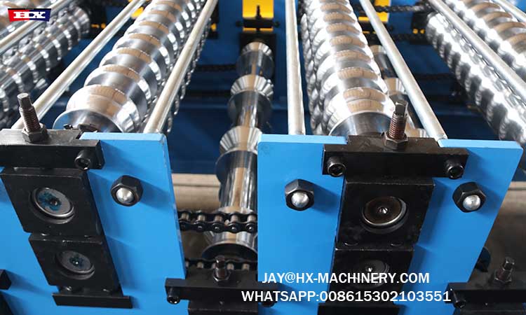 Corrugated iron roofing sheet making machine