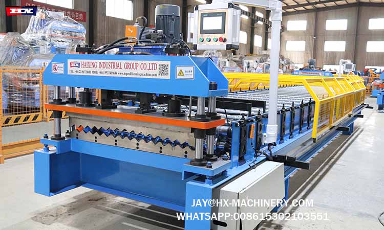 corrugated roll former